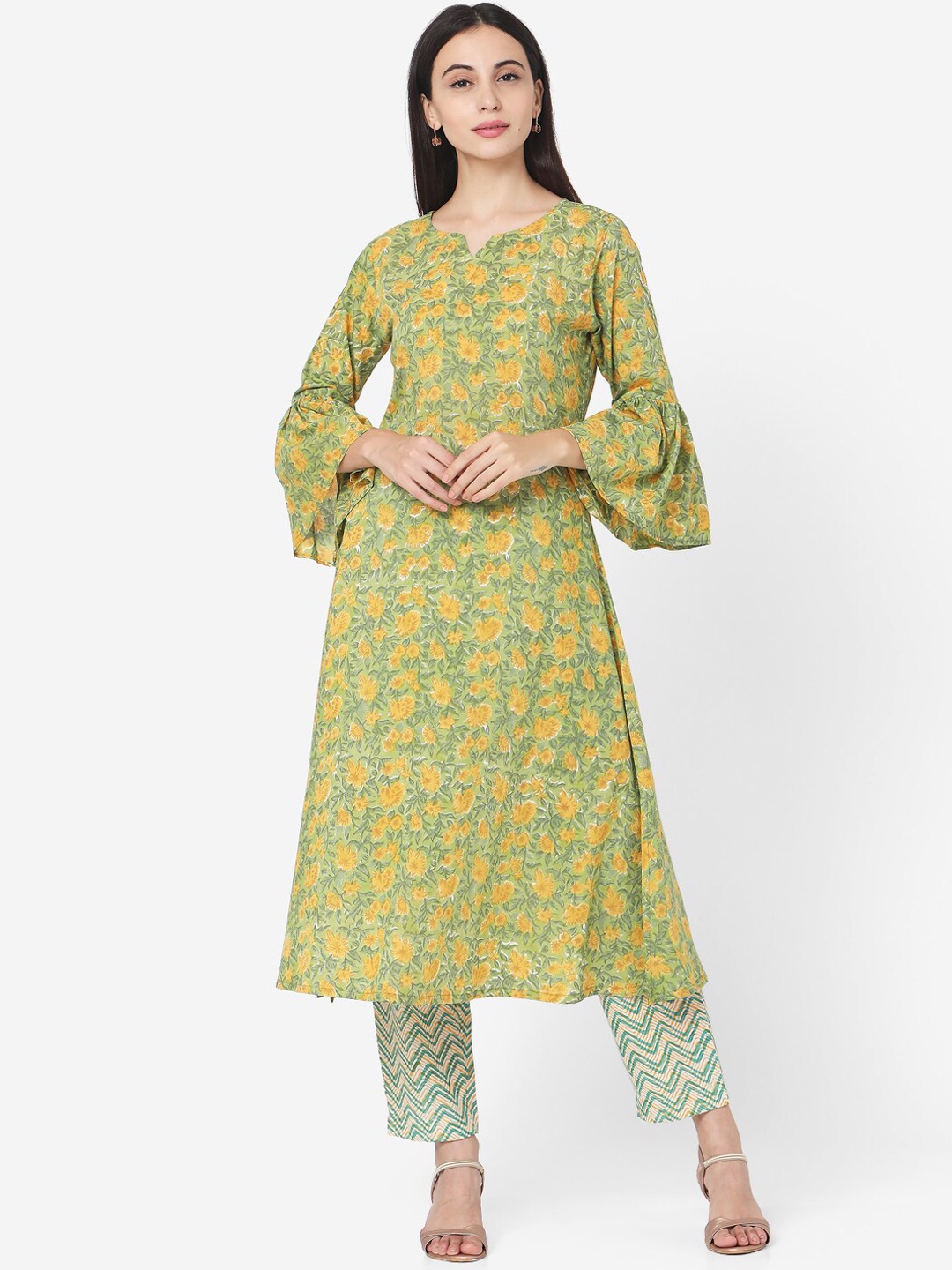 

Saanjh Green & Yellow Floral Printed Regular Pure Cotton Kurta with Trousers