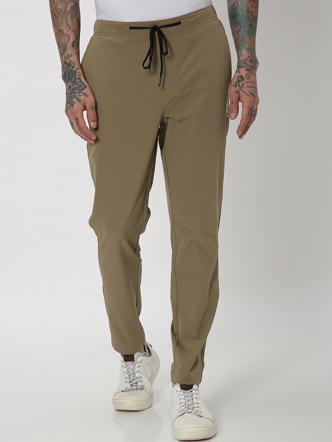 

Mufti Men Mid-Rise Reversible Regular Trousers, Green