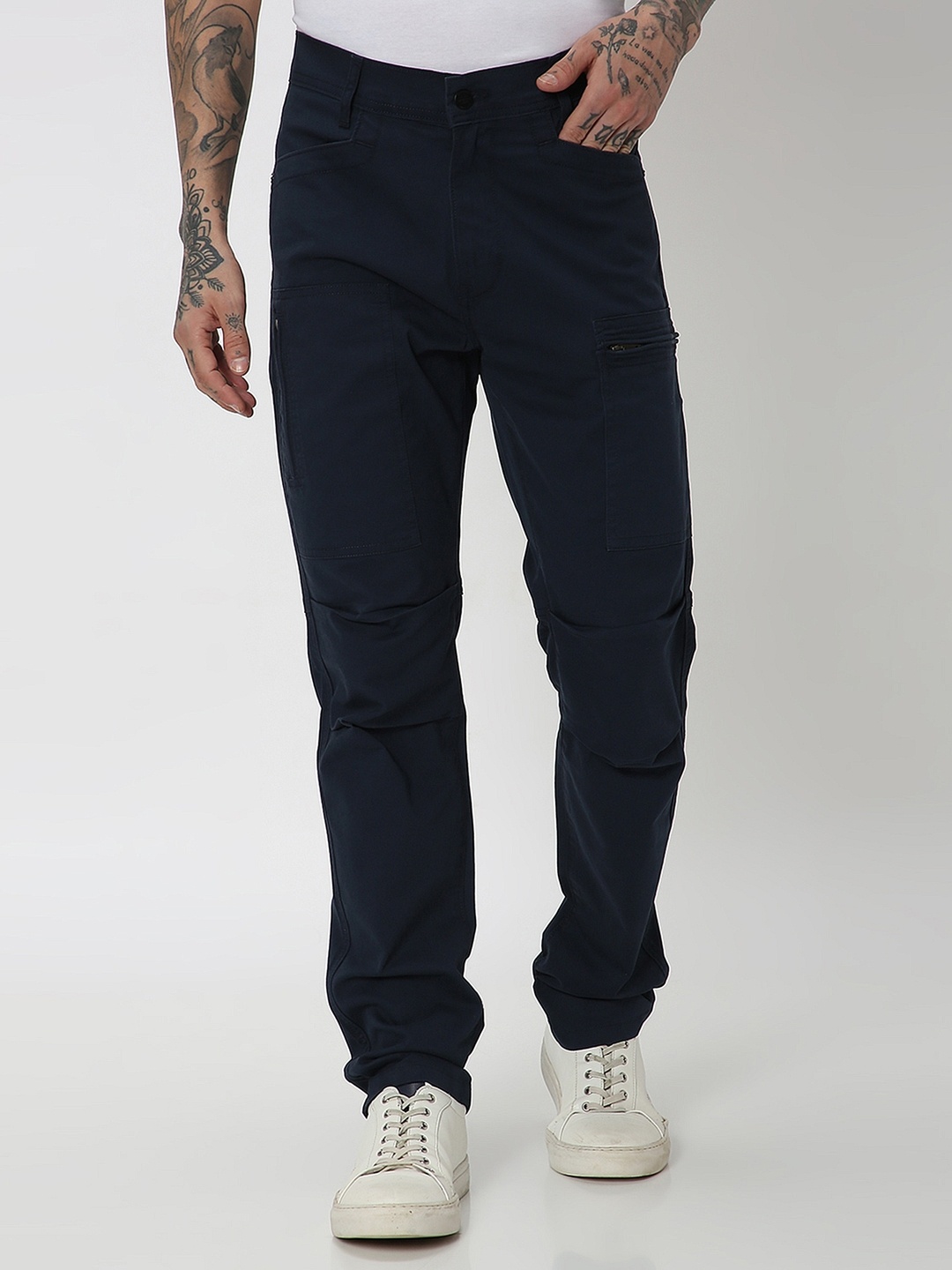 Mufti Men Mid Rise Cargos Trousers, Navy blue