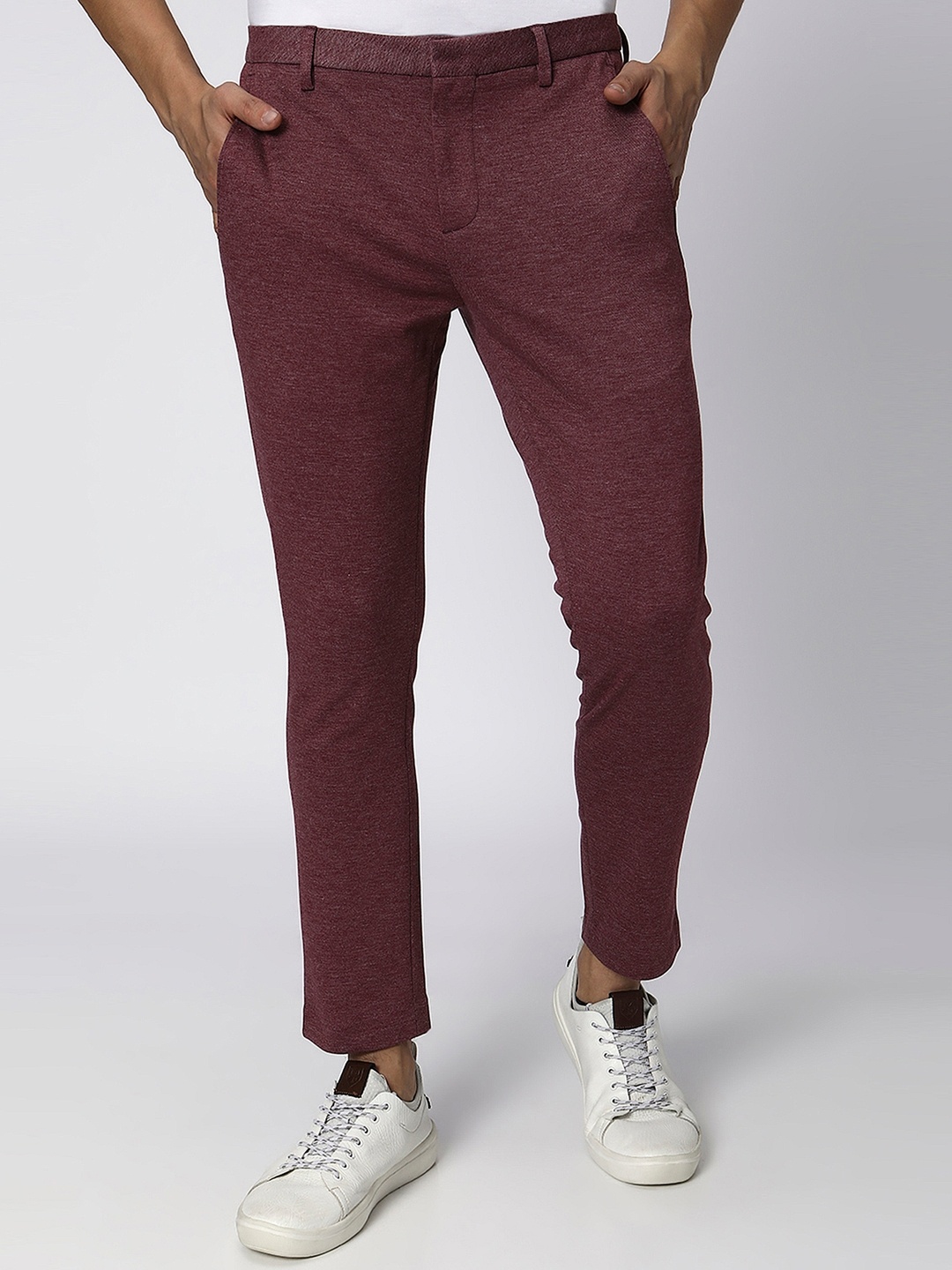 

Mufti Men Mid Rise Chinos Trousers, Maroon