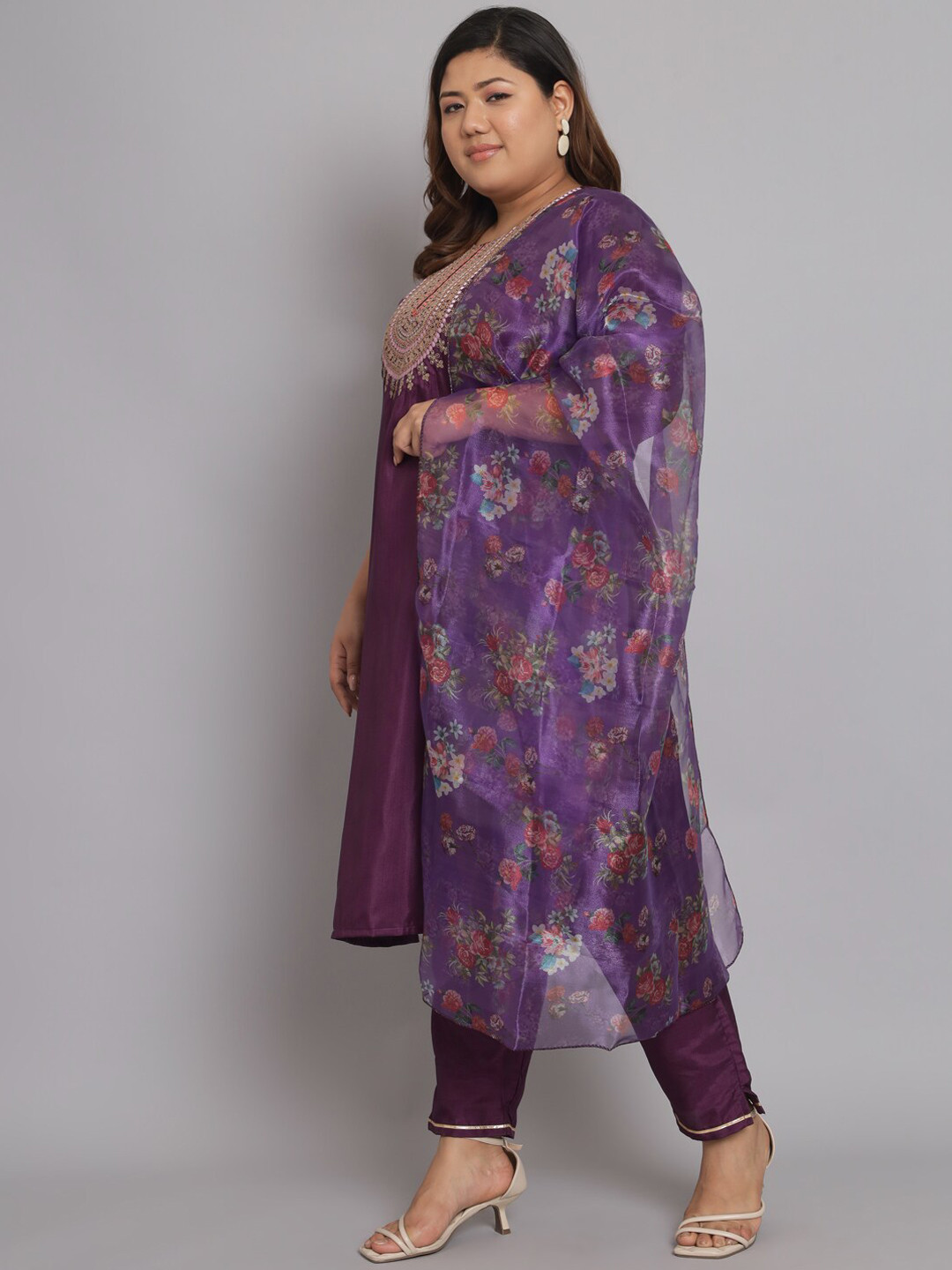 

KALINI Floral Embroidered Kurta With Trousers & With Dupatta, Purple