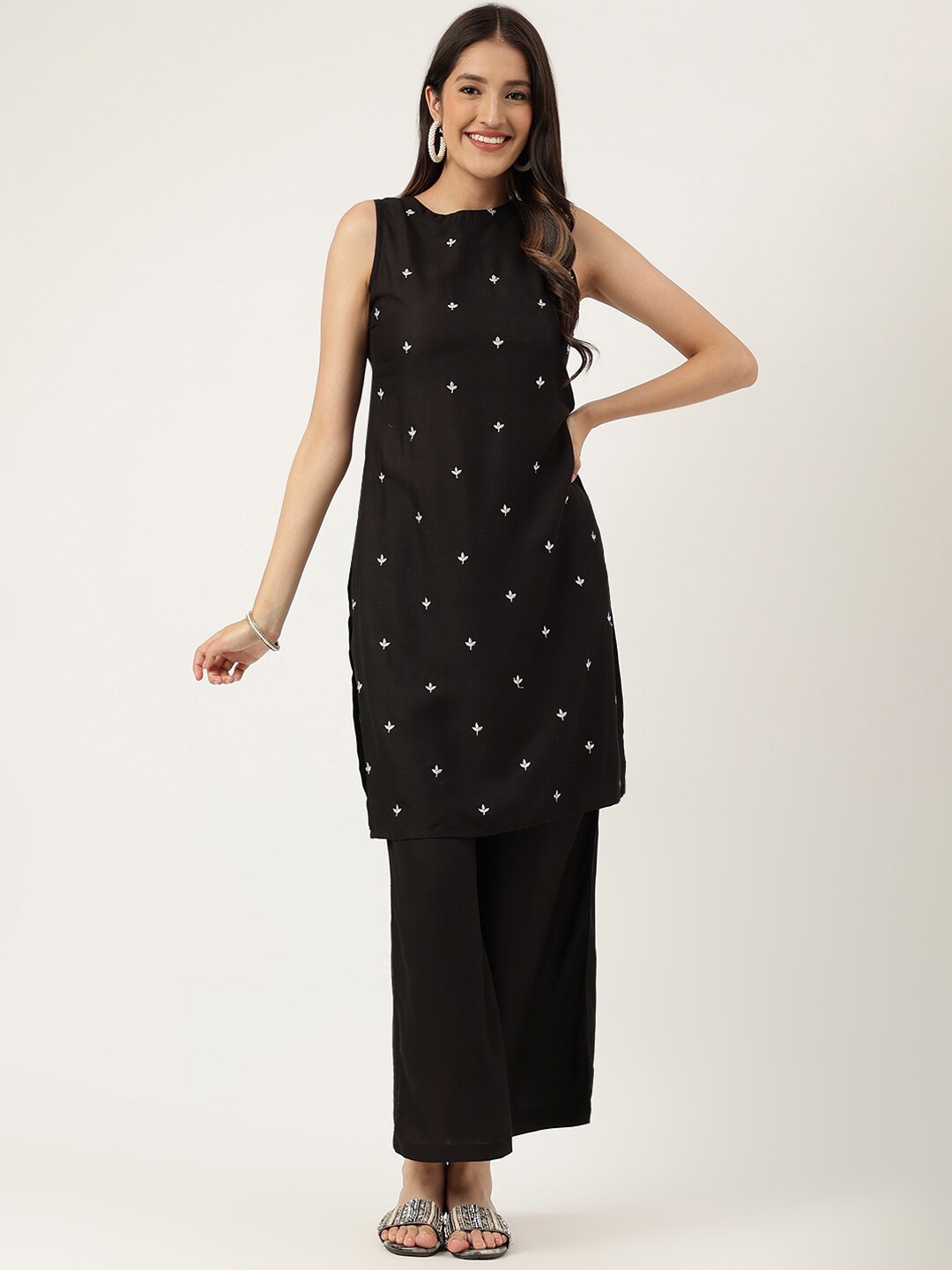 

KALINI Round Neck Sleeveless Embroidered Kurta With Palazzos, Black