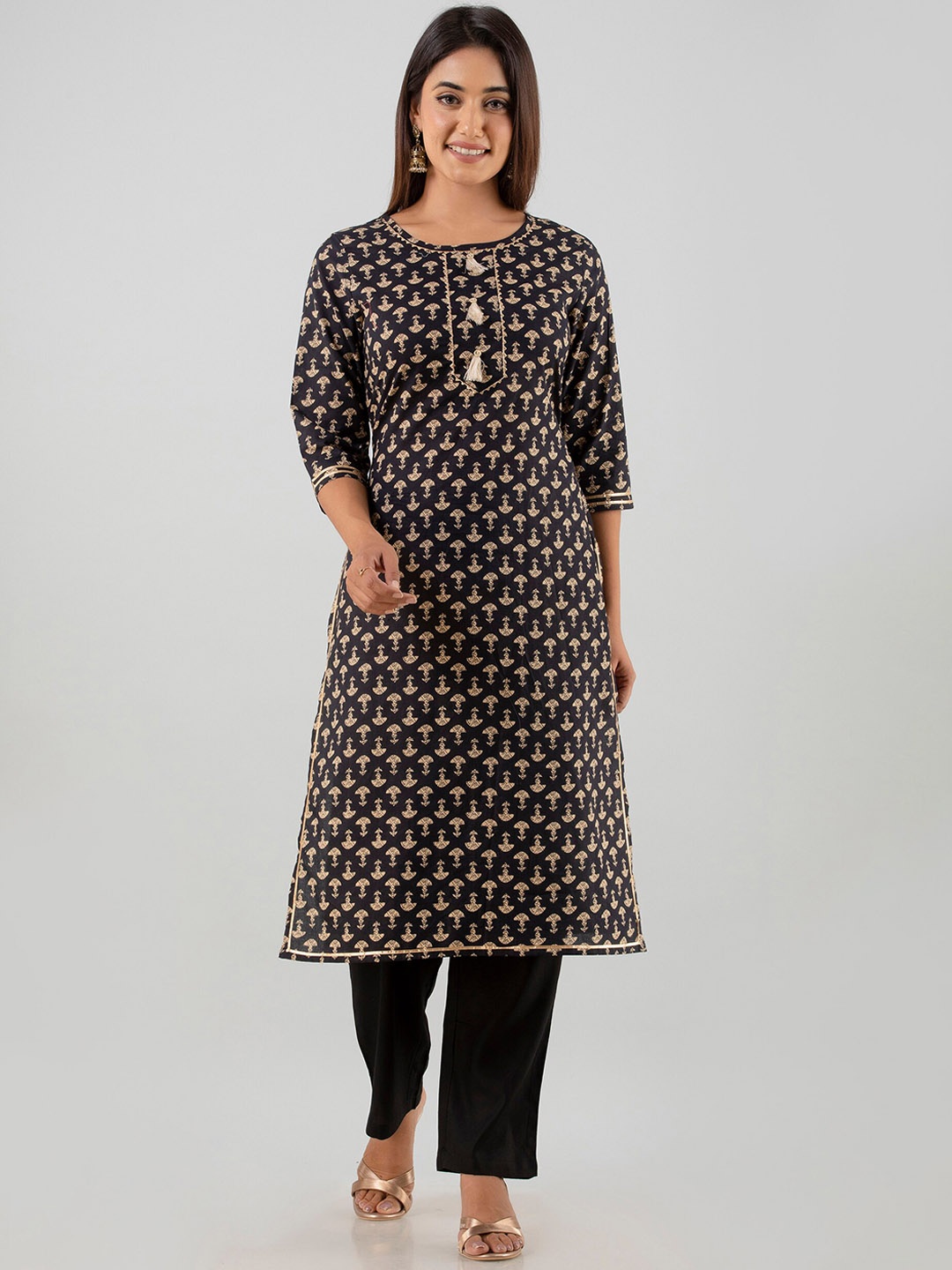 

ADEESHA Ethnic Motifs Printed Gotta Patti Regular Pure Cotton Kurta With Trousers, Black
