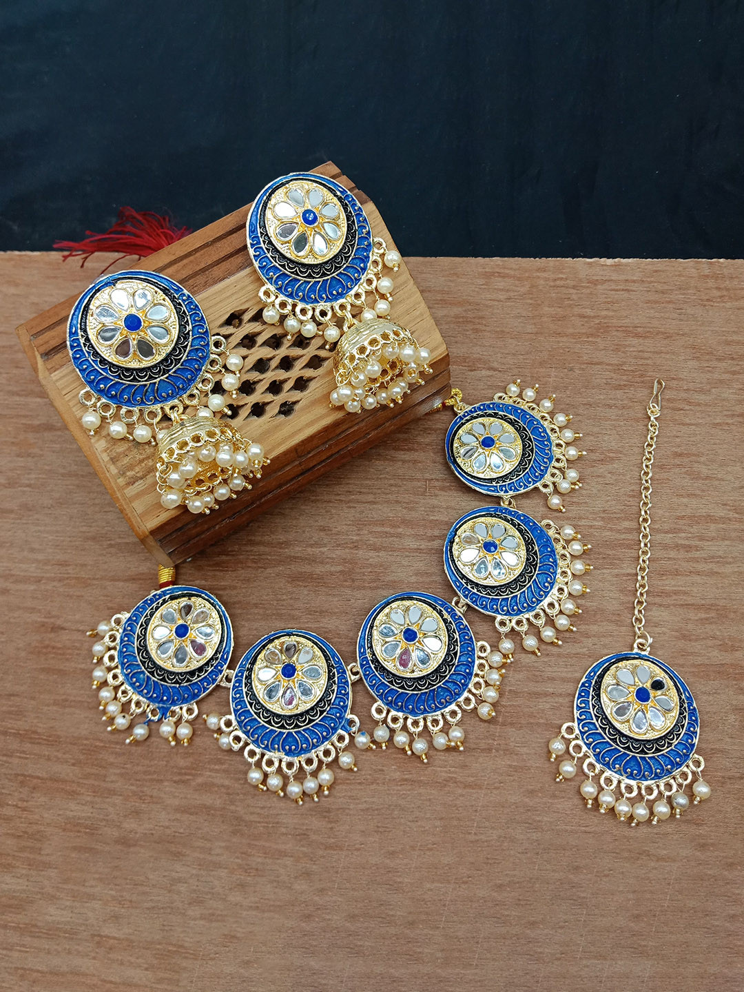 

AASHISH IMITATION Gold-Plated Stone-Studded & Beaded 2 Shade Mirror Jewelry Set