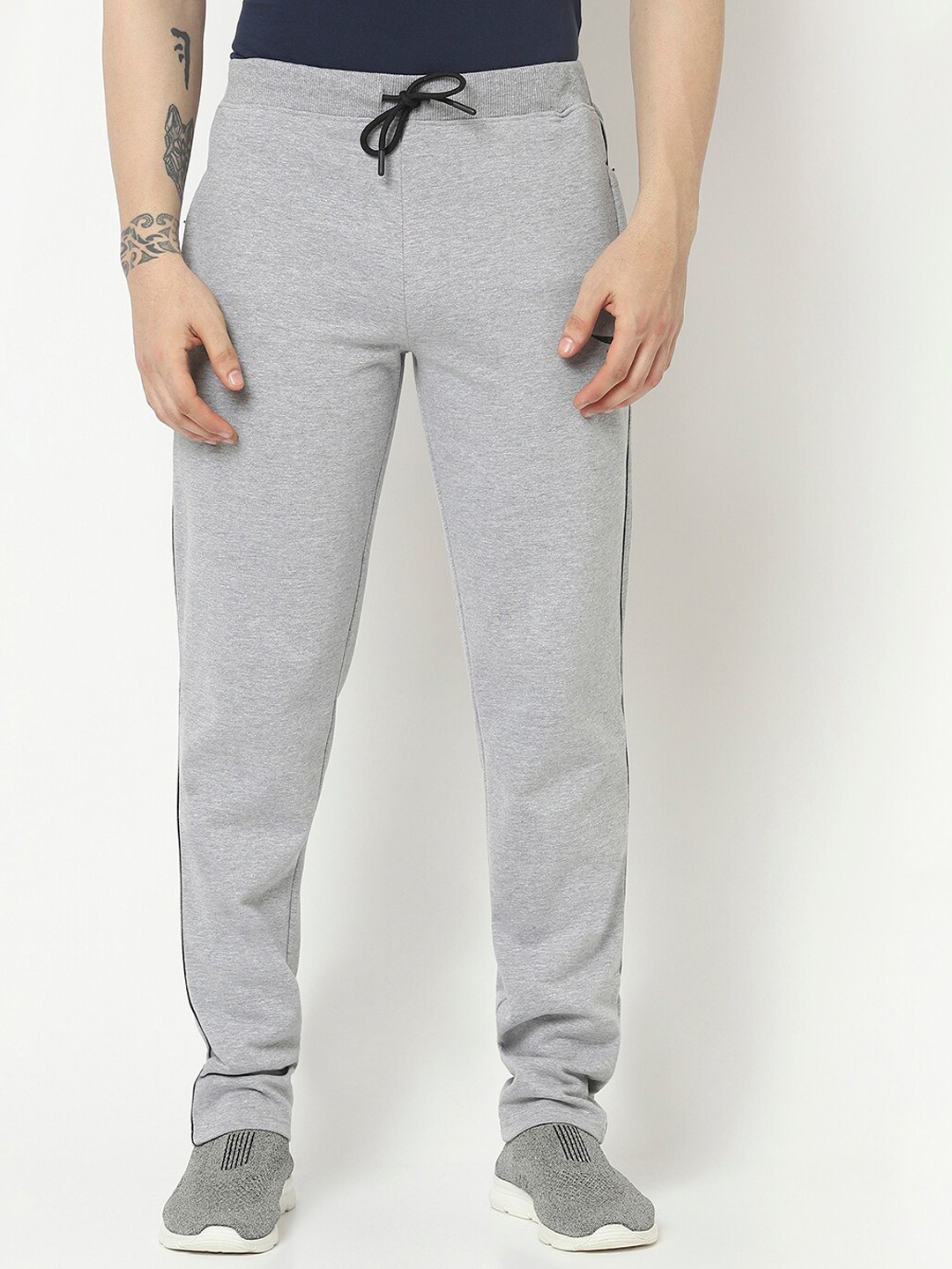 

HiFlyers Men Mid-Rise Regular-Fit Track Pants, Grey melange