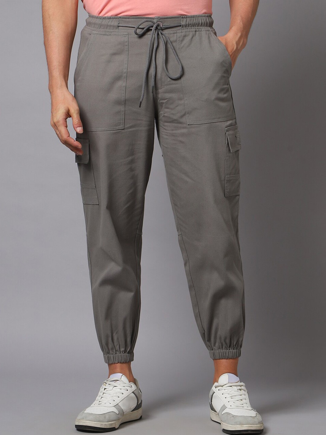 

Hubberholme Men Grey Relaxed Cotton Cargo Joggers