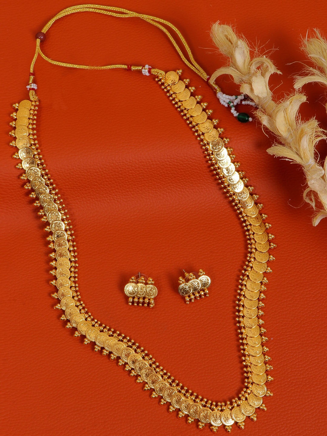 

Crunchy Fashion Gold-Plated Artificial Beads Jewellery Set