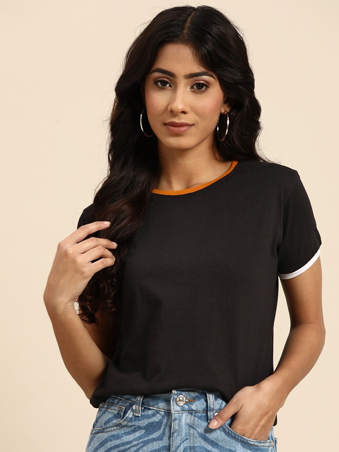 

BAESD Knitted Round Neck Regular-Fit Cotton T-Shirt, Black