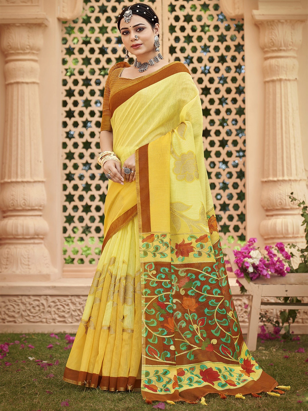 

Triveni Floral Woven Design Pure Cotton Saree, Yellow