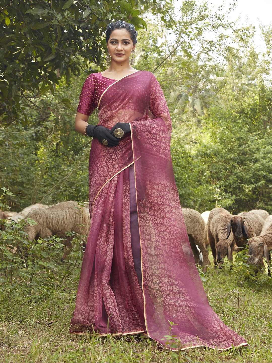 

Triveni Floral Printed Organza Saree, Pink