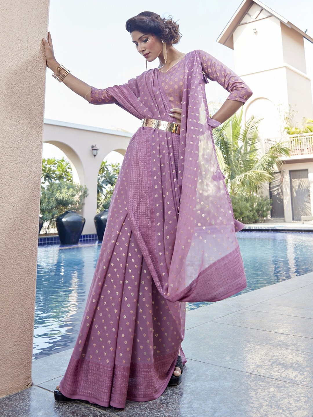 

Triveni Paisley Printed Beads and Stones Pure Georgette Saree, Pink