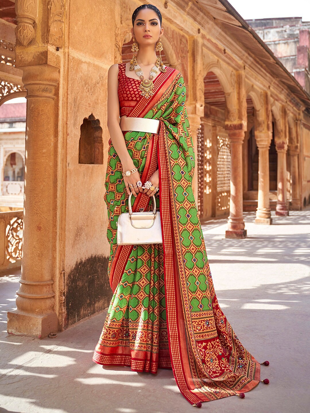 

Anouk Green & Red Ethnic Motifs Printed Tasseled Pure Georgette Bandhani Saree