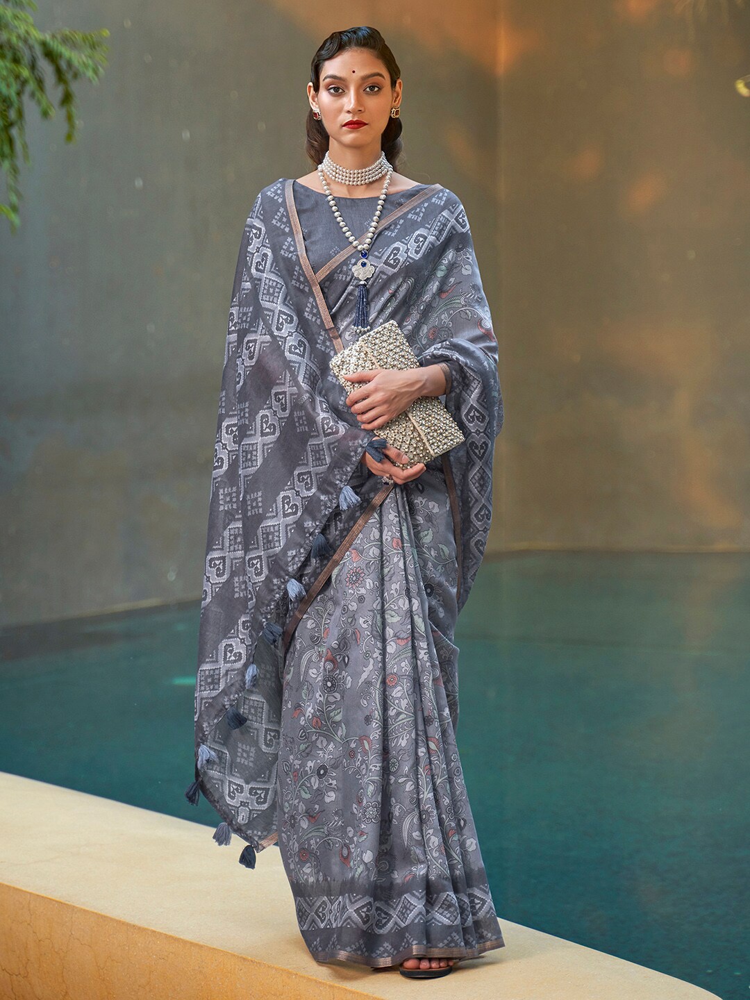 

Anouk Grey & White Ethnic Motifs Printed Zari Bagh Saree