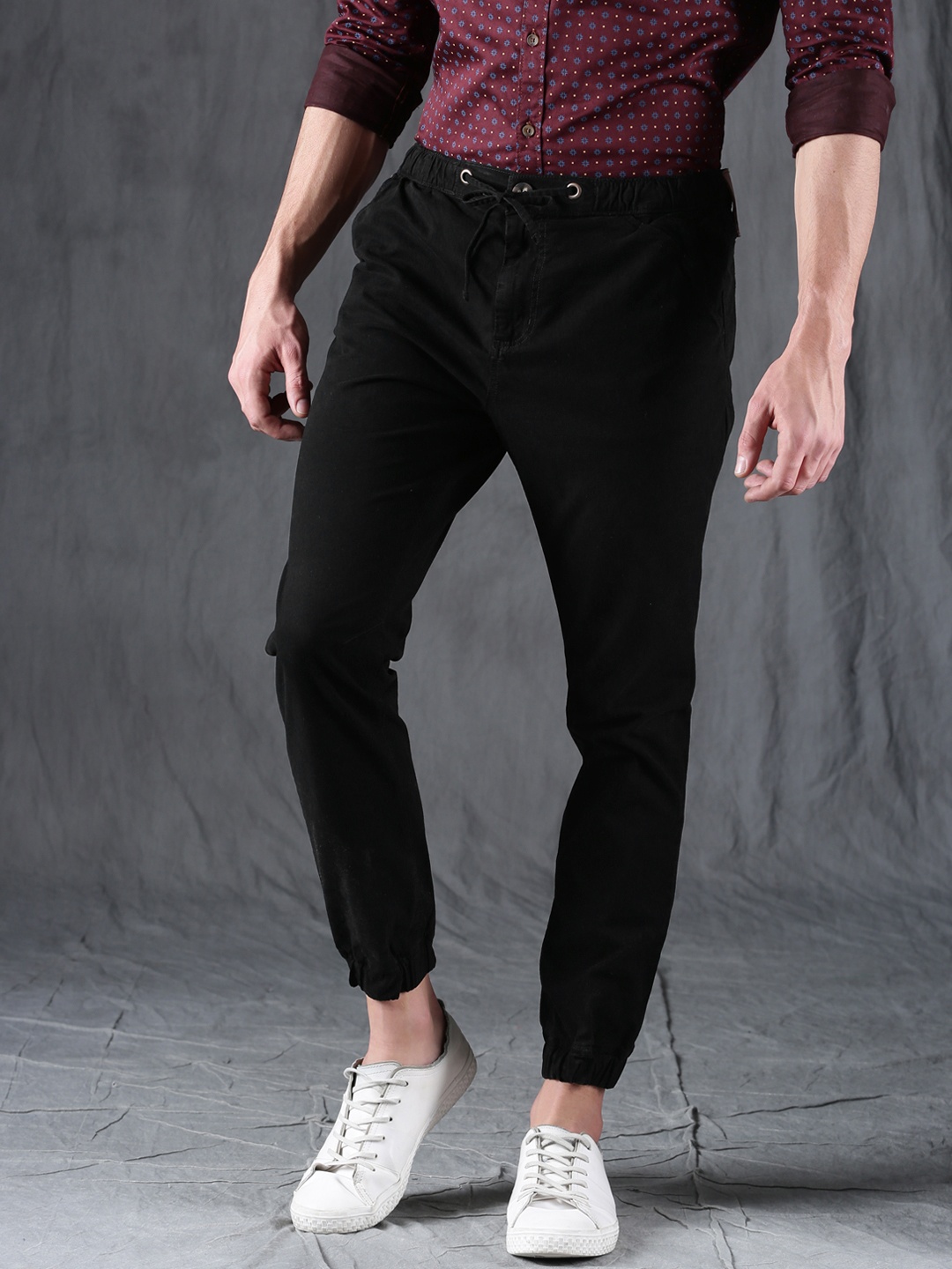 

WROGN Men Black Denim Joggers