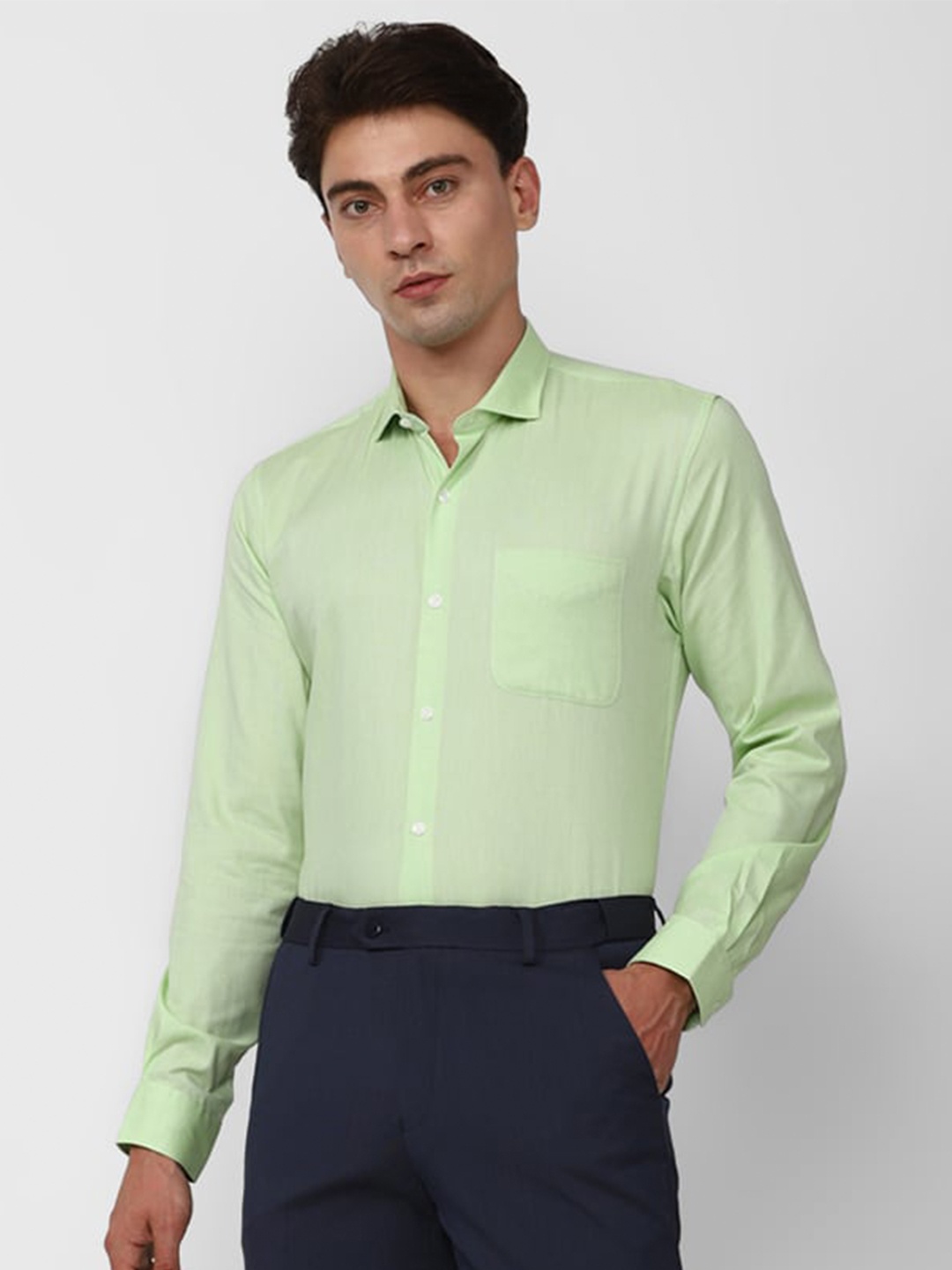 

Peter England Slim Fit Opaque Formal Shirt, Green
