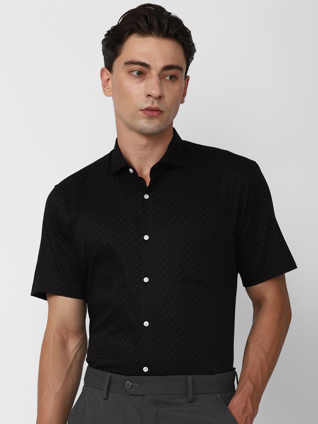 

Peter England Micro Printed Spread Collar Formal Pure Cotton Shirt, Black