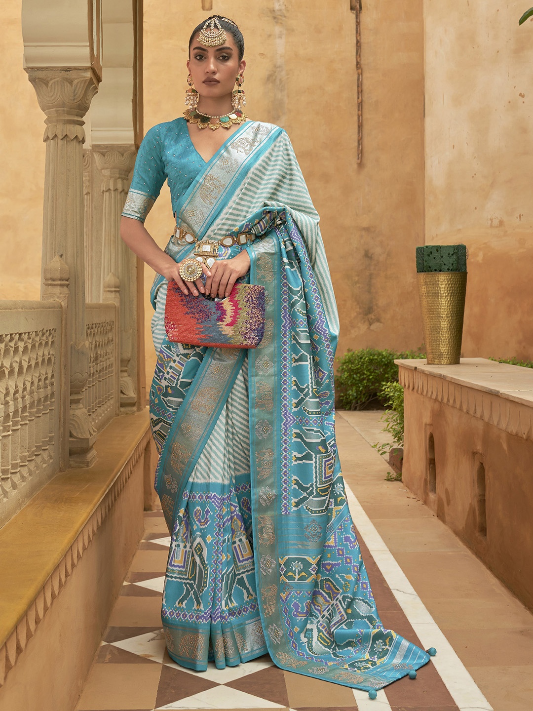 

elora Leheriya Woven Design Zari Pure Silk Patola Saree, Blue