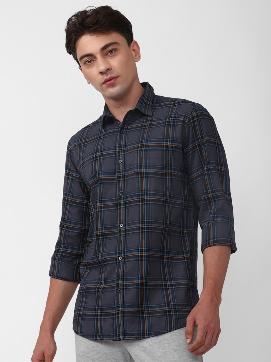 

Peter England Casuals Slim Fit Windowpane Checks Opaque Checked Pure Cotton Casual Shirt, Navy blue