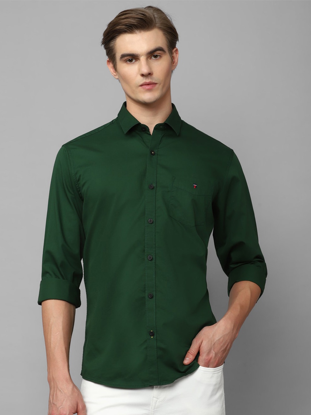 

Louis Philippe Sport Slim Fit Opaque Casual Shirt, Green