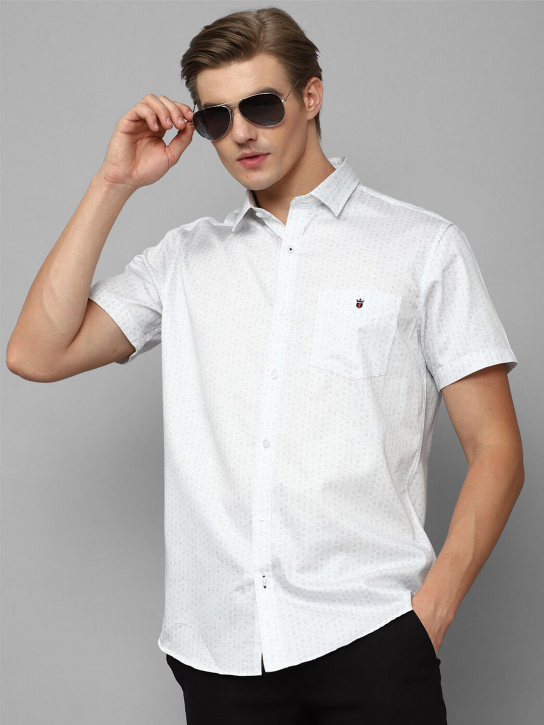 

Louis Philippe Sport Slim Fit Micro Or Disty Printed Pure Cotton Casual Shirt, White