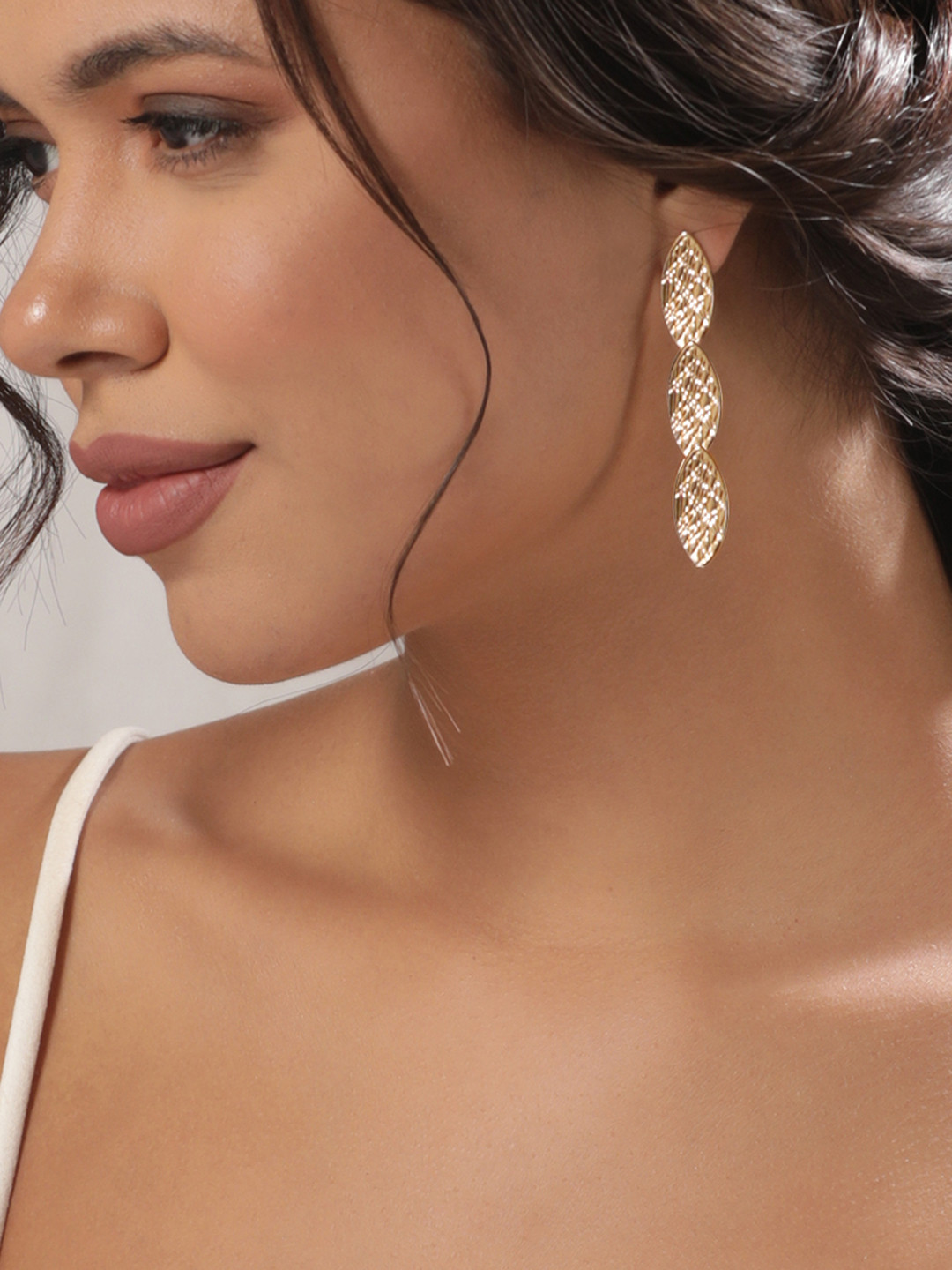 

TOKYO TALKIES X rubans FASHION ACCESSORIES Gold-Plated Oval Drop Earrings