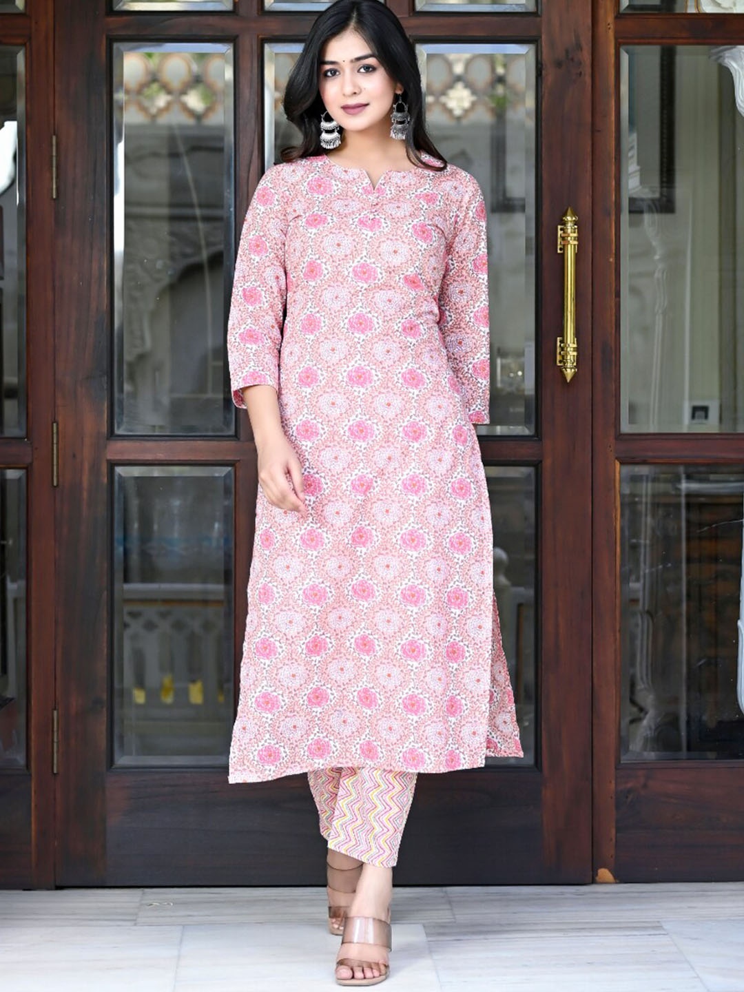 

KALINI Floral Printed Straight Kurta With Trousers, Pink