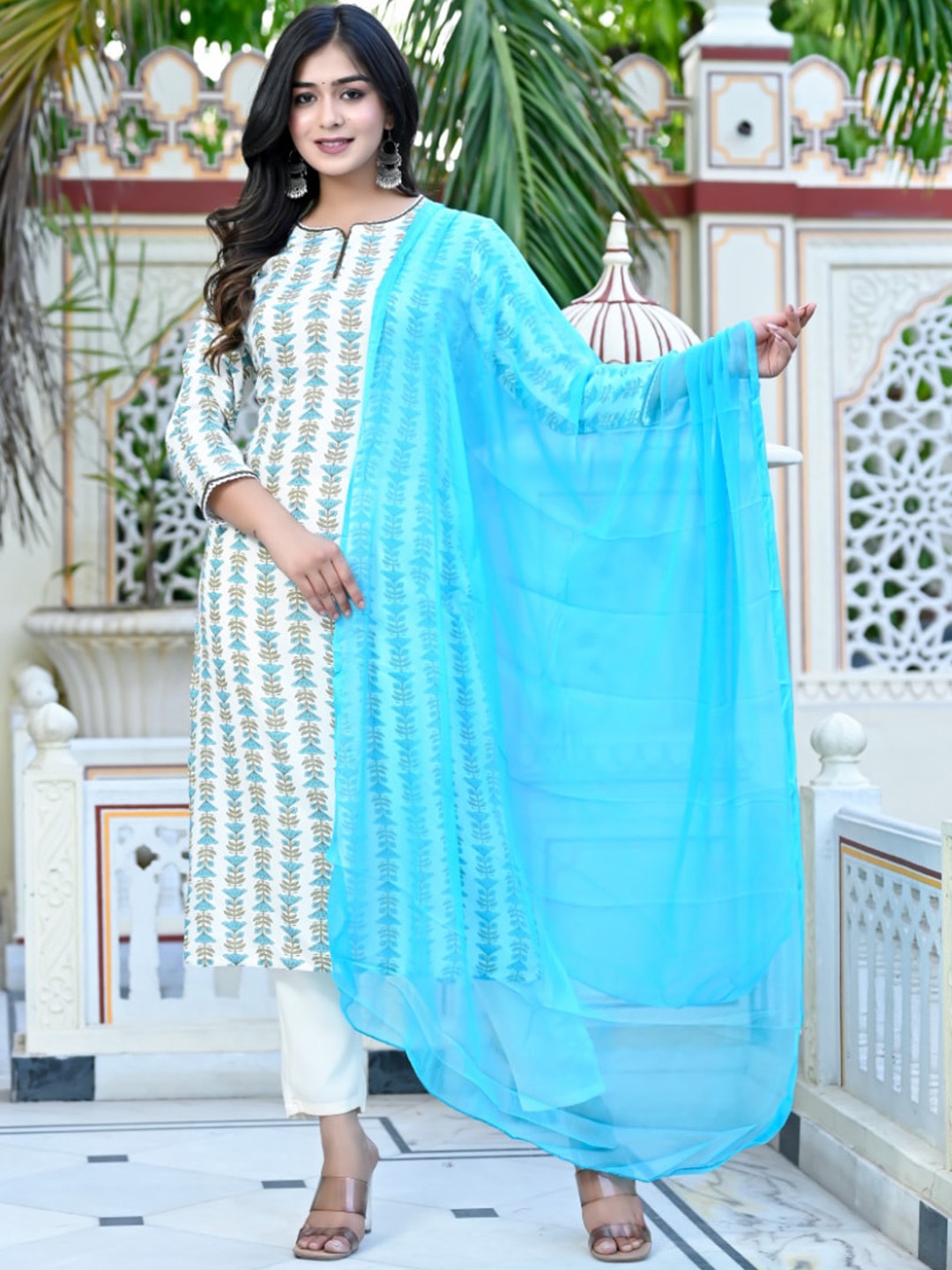 

KALINI Ethnic Motifs Printed Kurta with Trousers & Dupatta, Turquoise blue