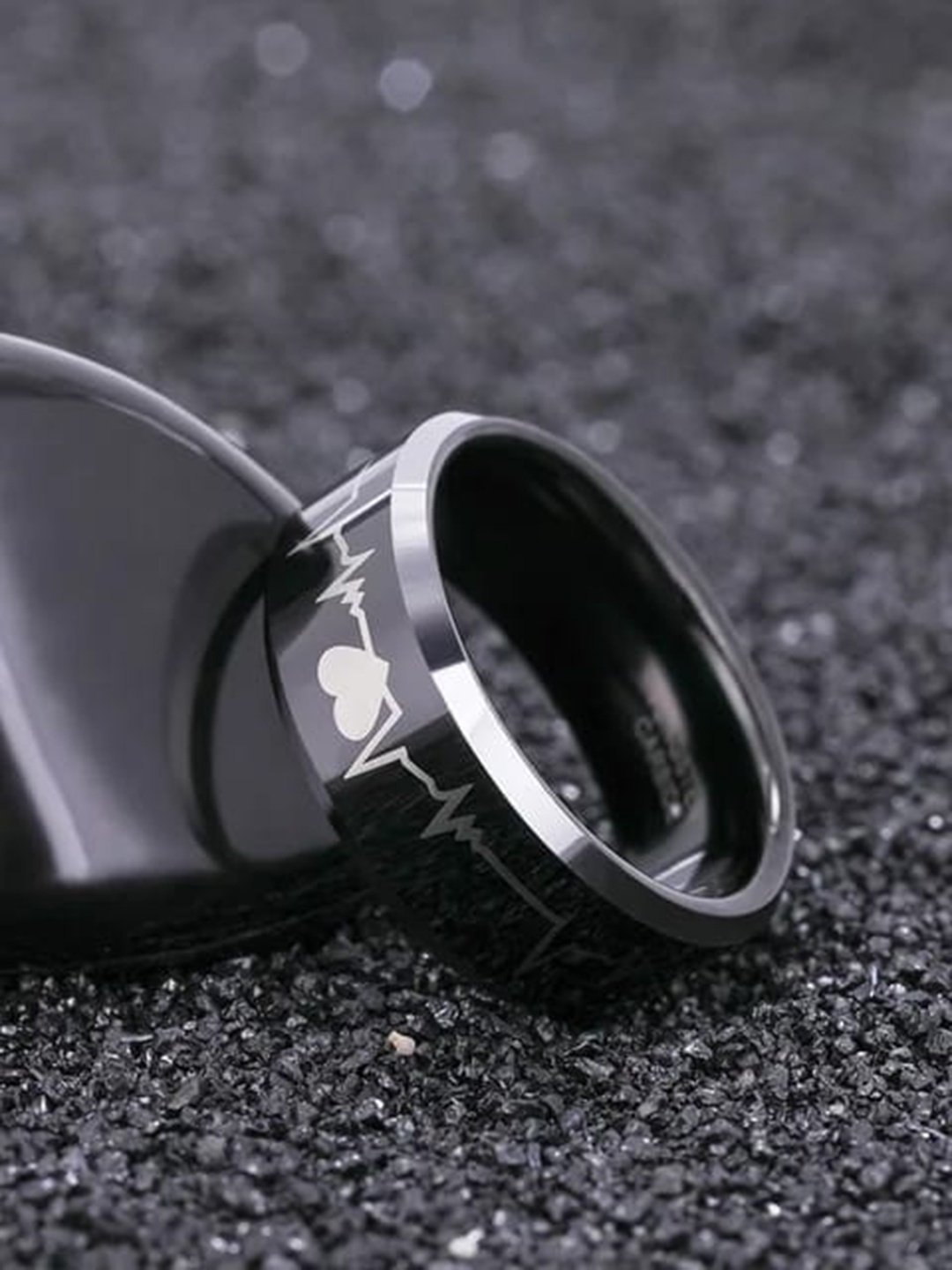 

VIEN Stainless Steel Ring, Black