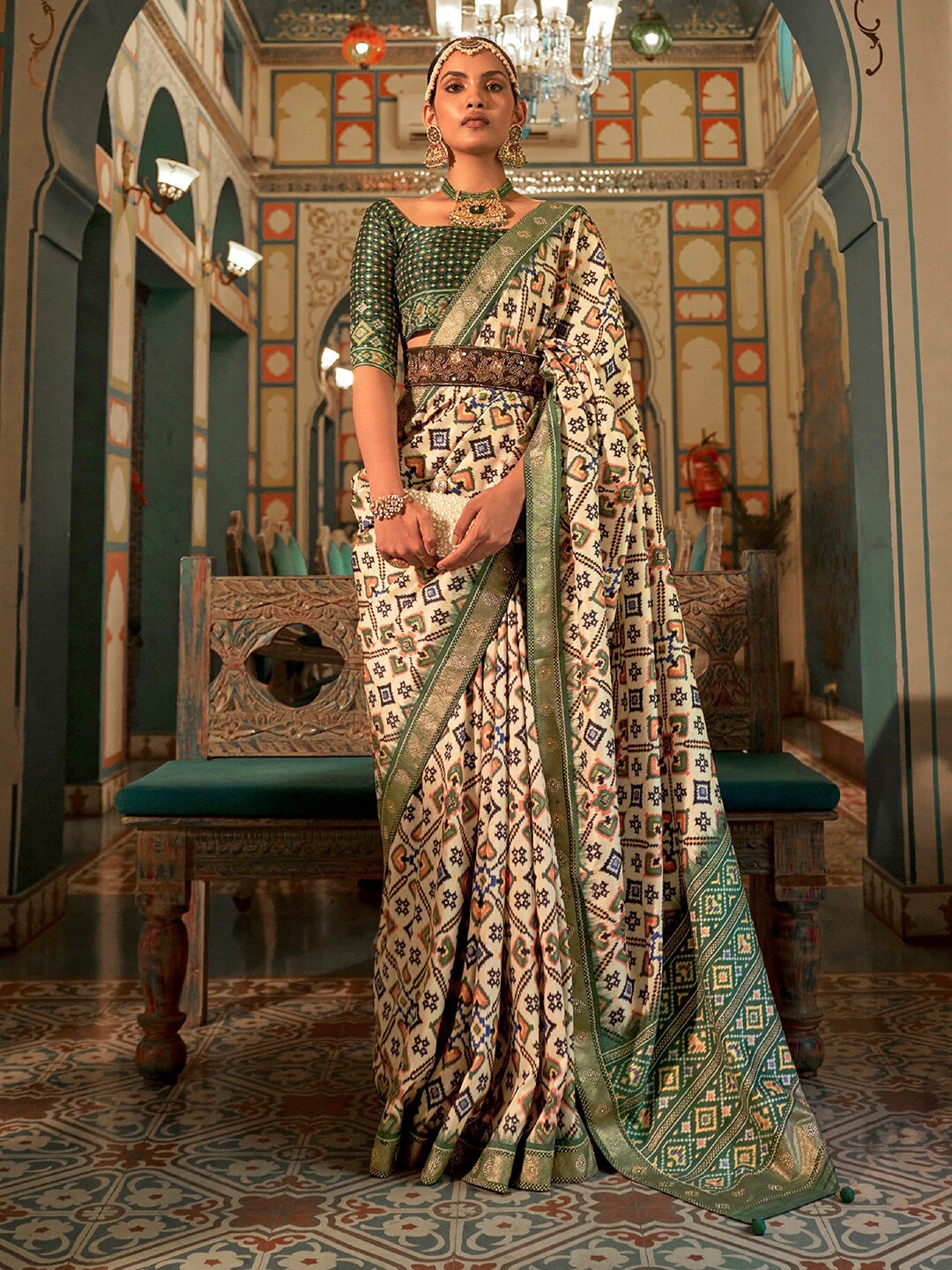 

Anouk Cream-Coloured & Green Ethnic Motifs Printed Zari Banarasi Saree