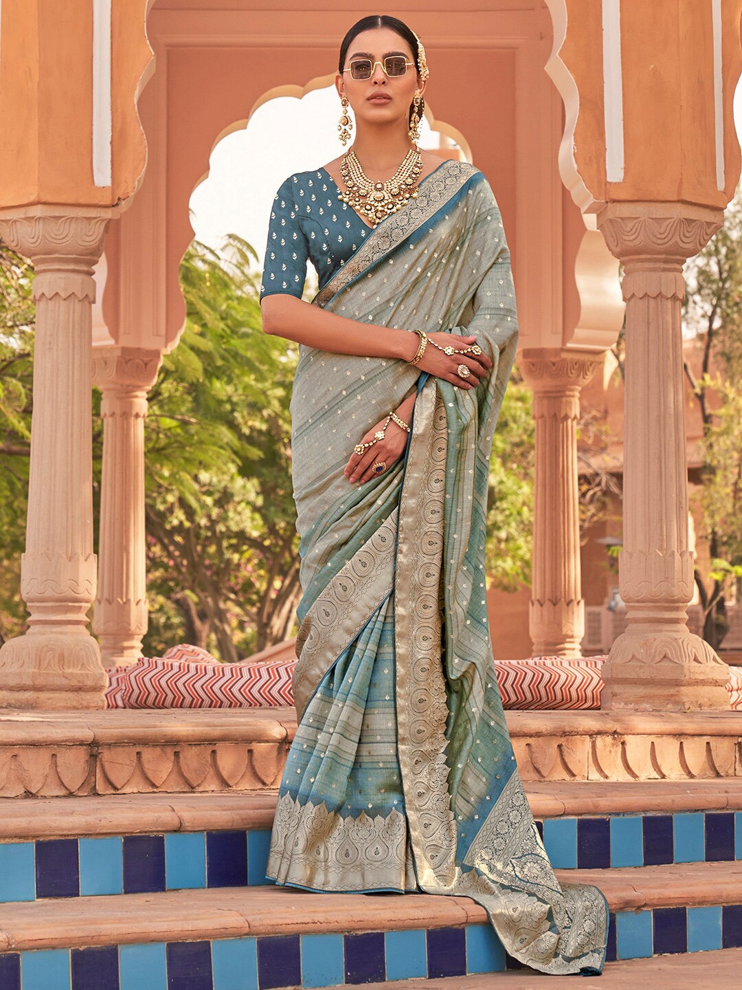 

Anouk Woven Design Zari Banarasi Saree, Grey