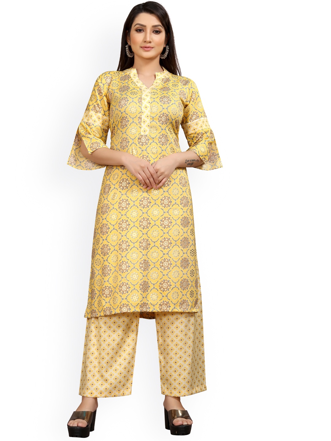 

Rhey Ethnic Motifs Printed Straight Kurta With Trousers, Yellow