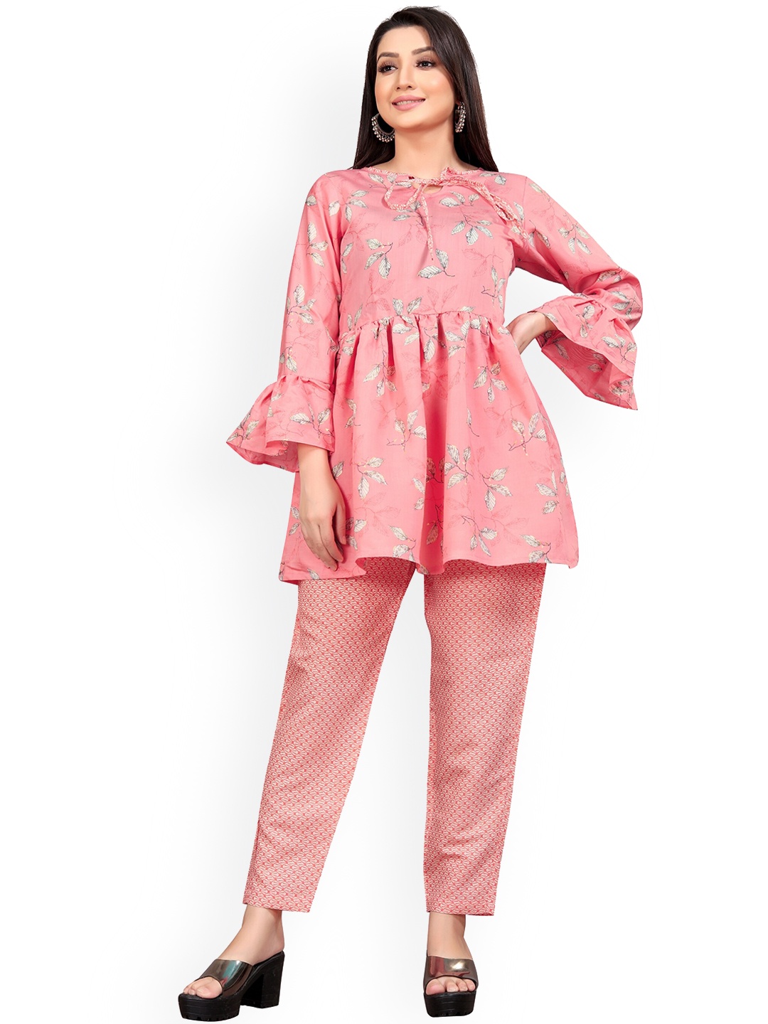 

Rhey Floral Printed Straight Kurti With Trousers, Pink