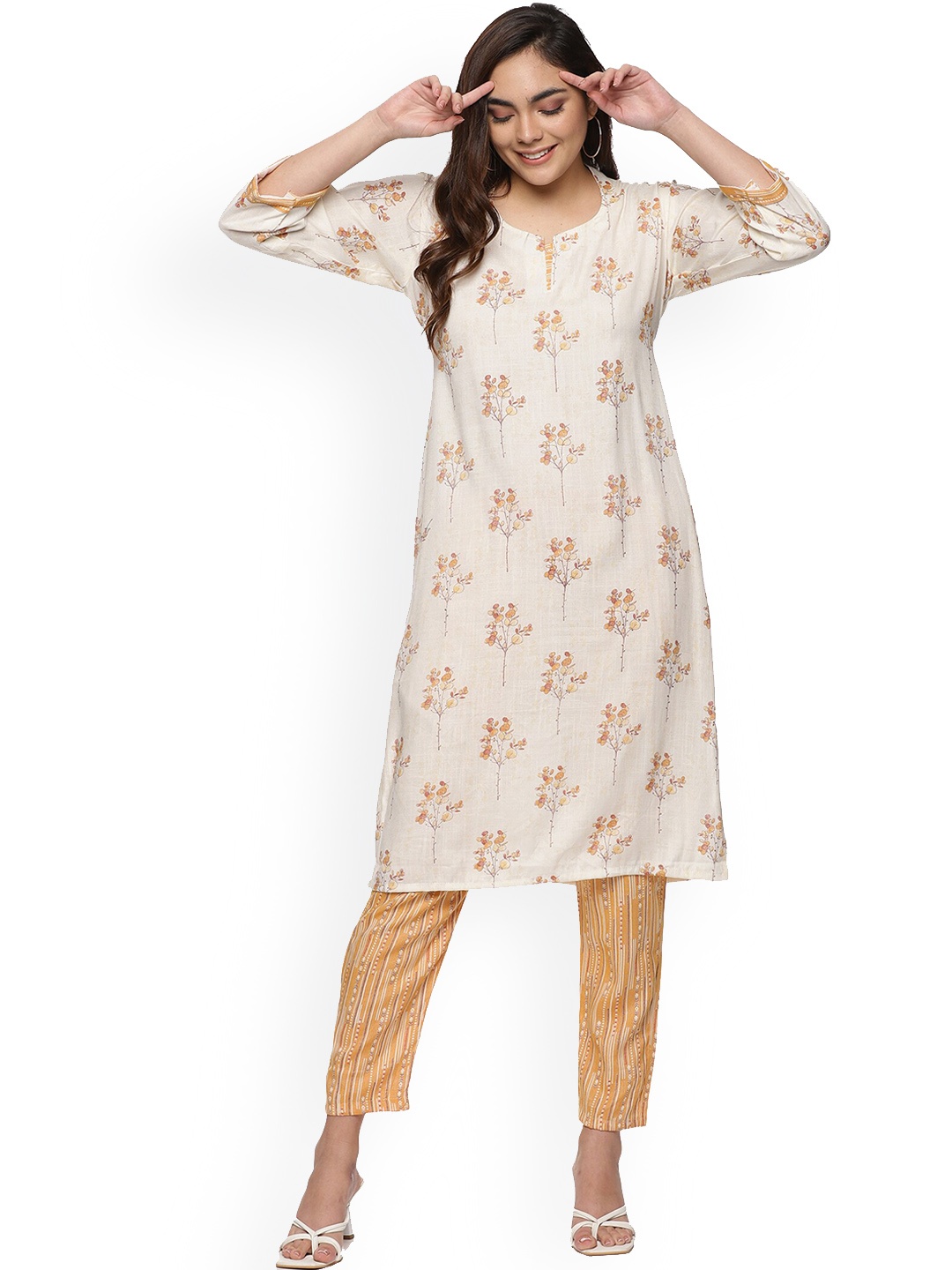 

Rhey Floral Printed Straight Kurta With Trousers, Orange