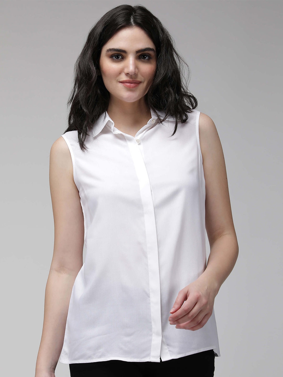 

IDK Spread Collar Concealed Button Placket Sleeveless Shirt, White