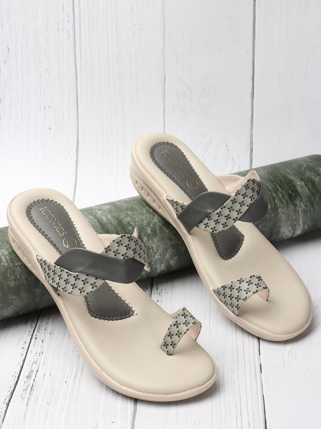 

ICONICS Laser Cut One Toe Comfort Heels, Grey