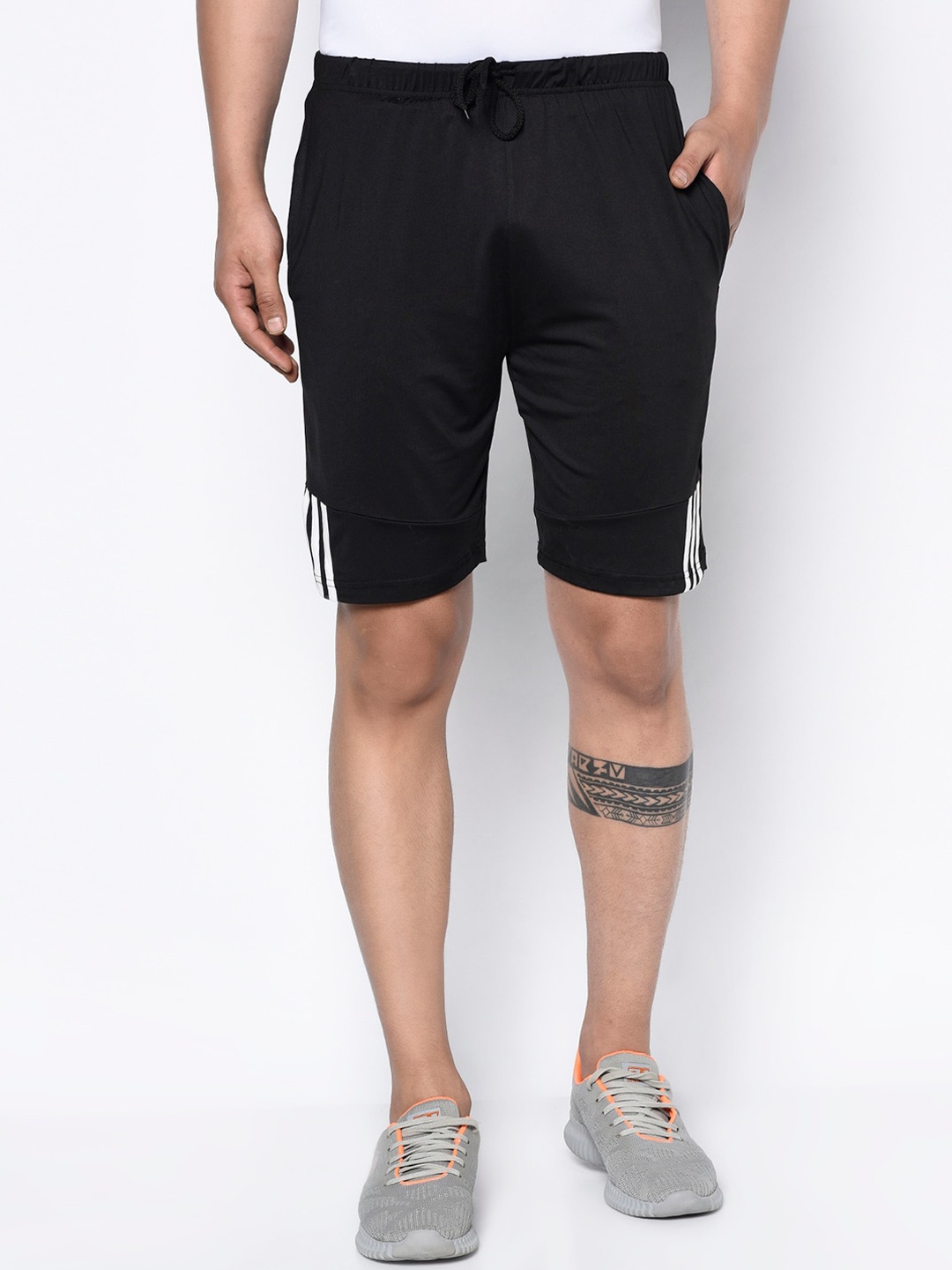 

GLITO Men Mid Rise Regular Fit Running Sports Shorts, Black