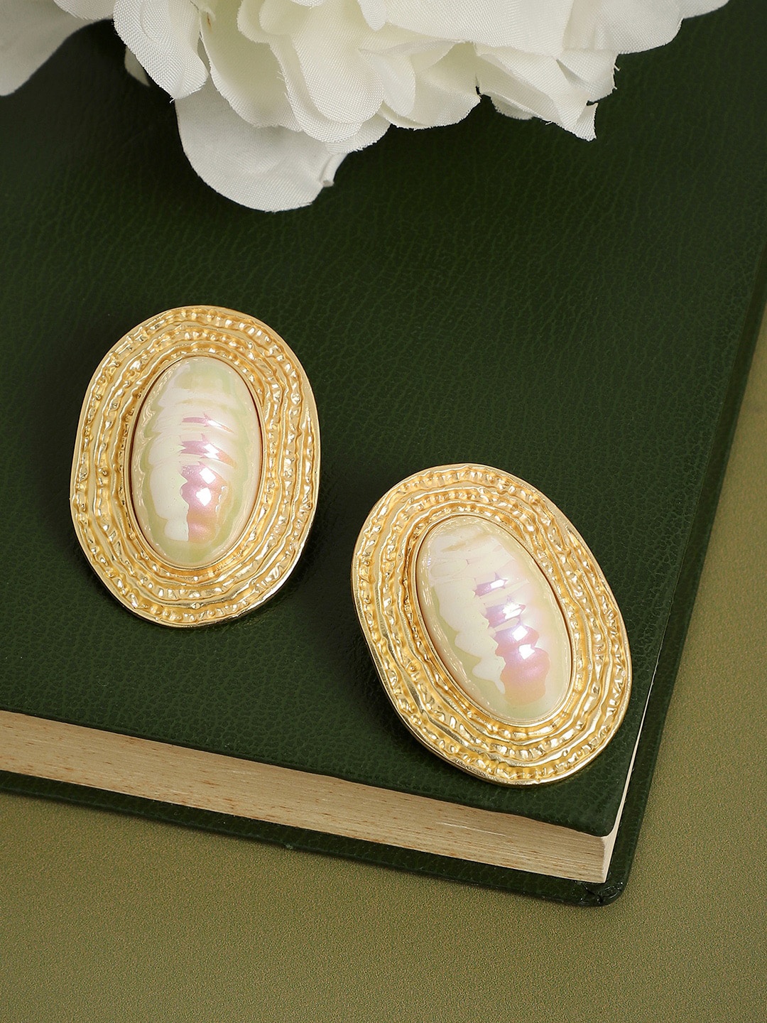 

SOHI Gold-Toned Oval Studs Earrings