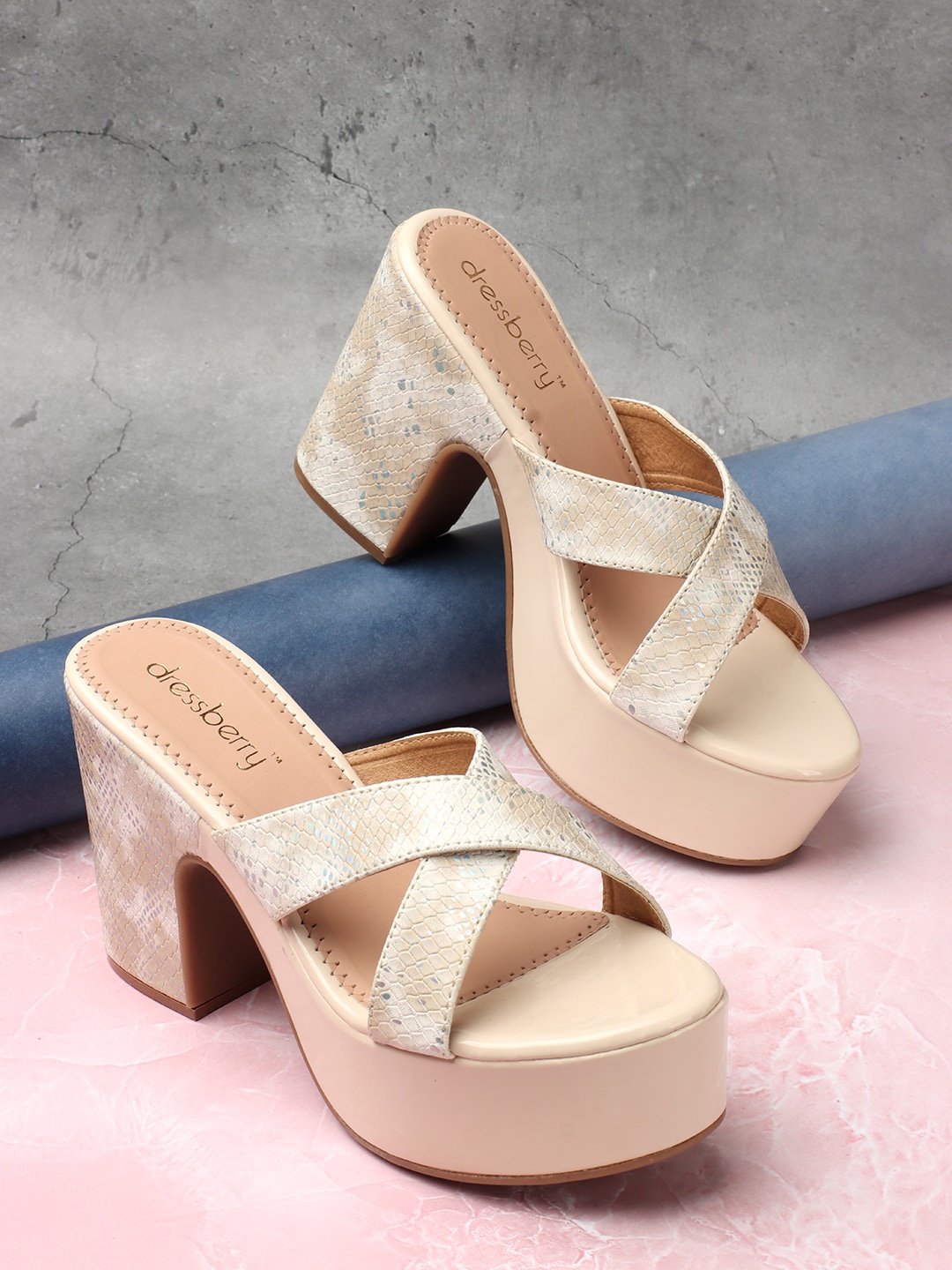 

DressBerry Cream-Coloured Textured Cross Strap Platform Heels