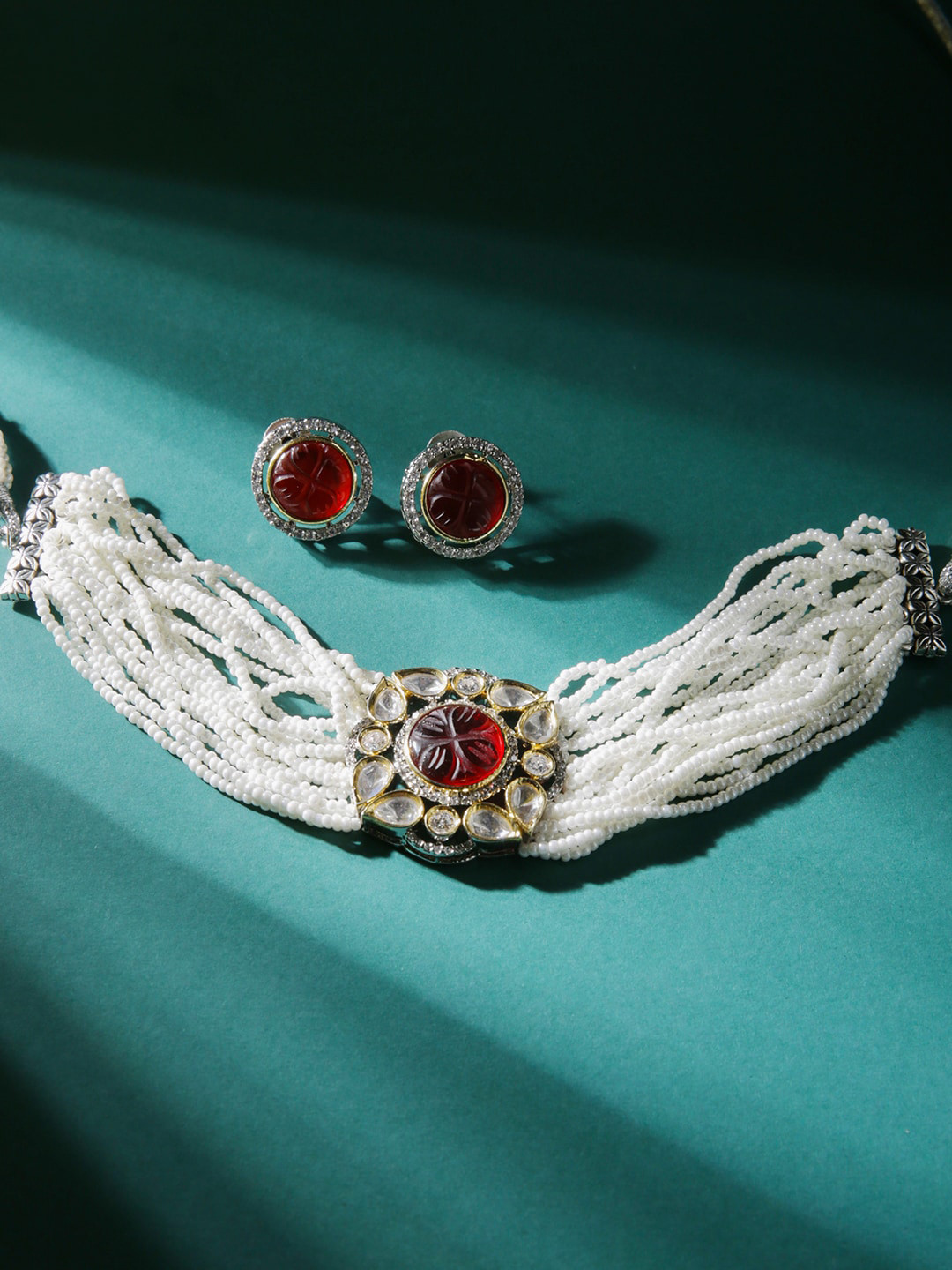 

justpeachy Gold-Plated Stone Studded & Beaded Necklace & Earring