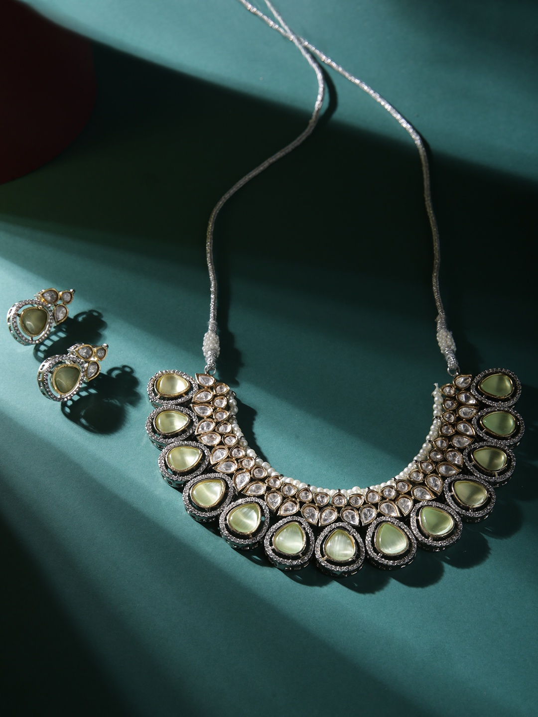 

justpeachy Rhodium-Plated Artificial Stone & Beads Studded Jewellery Set, Silver
