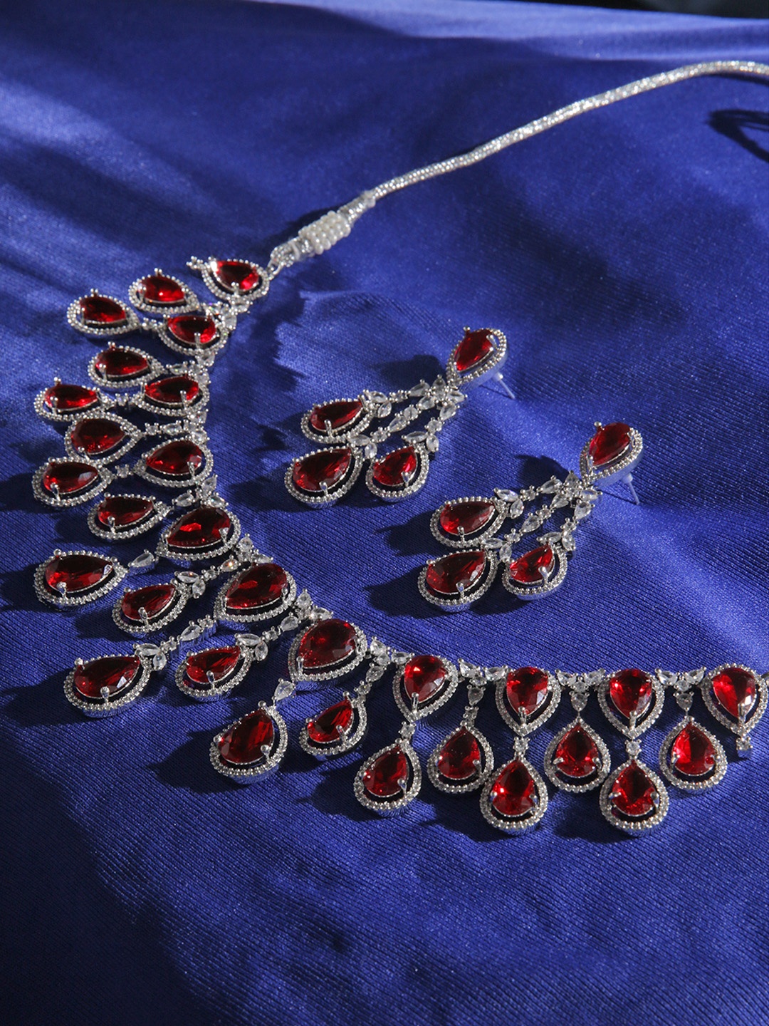 

justpeachy Rhodium-Plated Kundan Studded Necklace & Earring, Silver