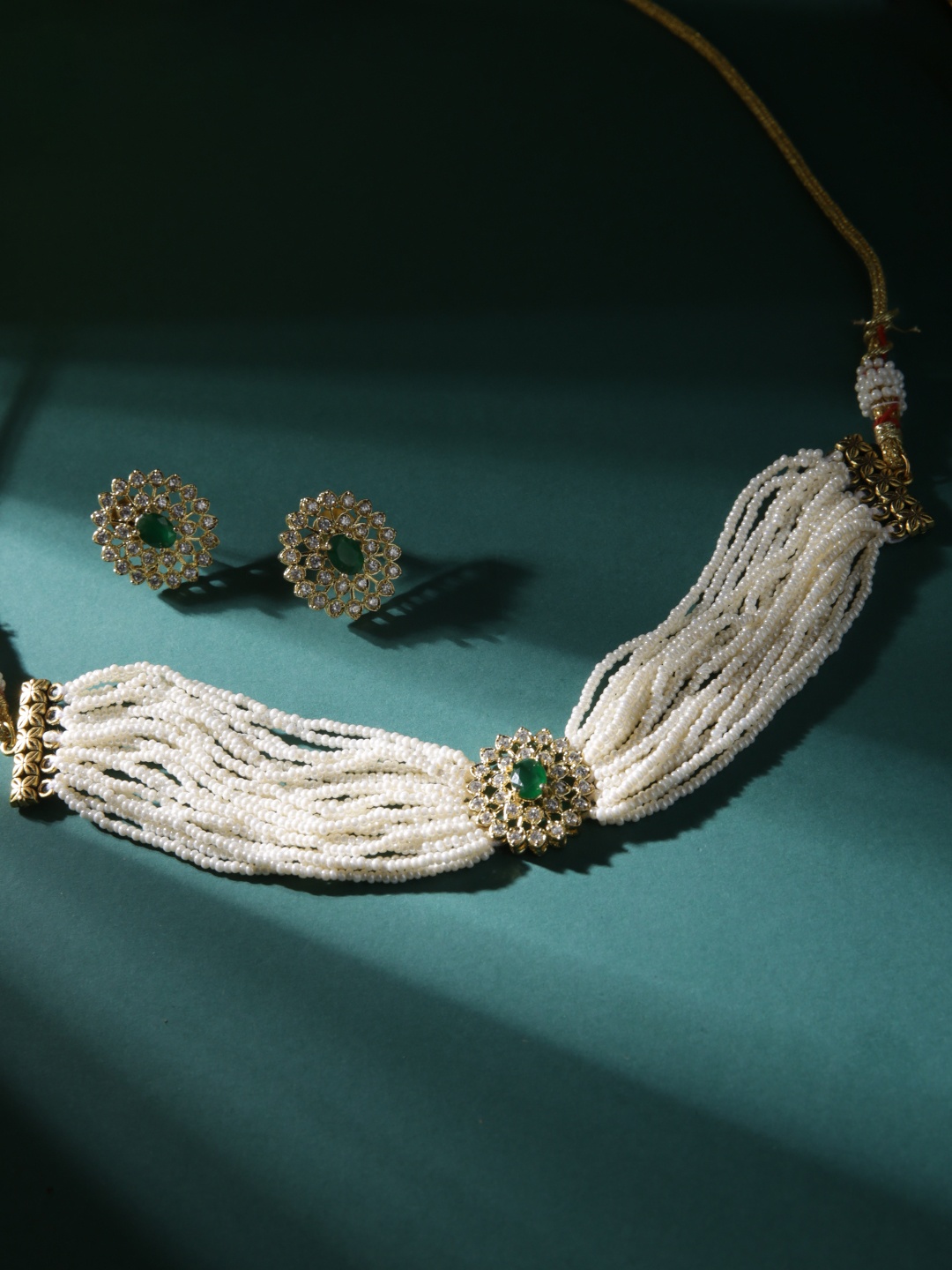 

justpeachy Gold-Plated Stone Studded & Beaded Jewellery Set