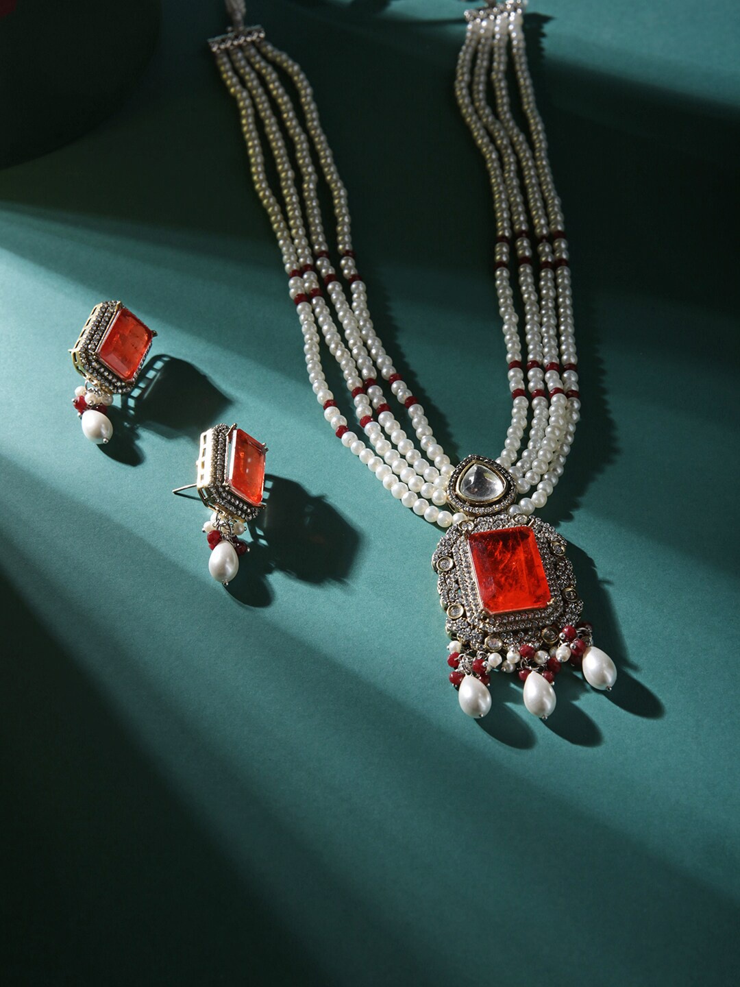 

justpeachy Rhodium-Plated Stone Studded & Beaded Jewellery Set, Gold
