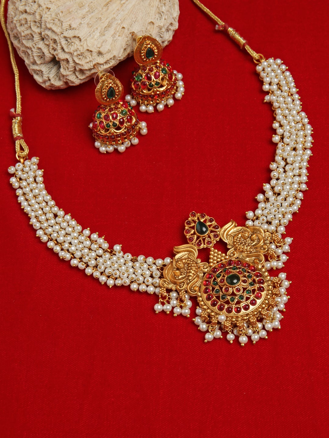 

justpeachy Gold-Plated Stone Studded & Beaded Jewellery Set