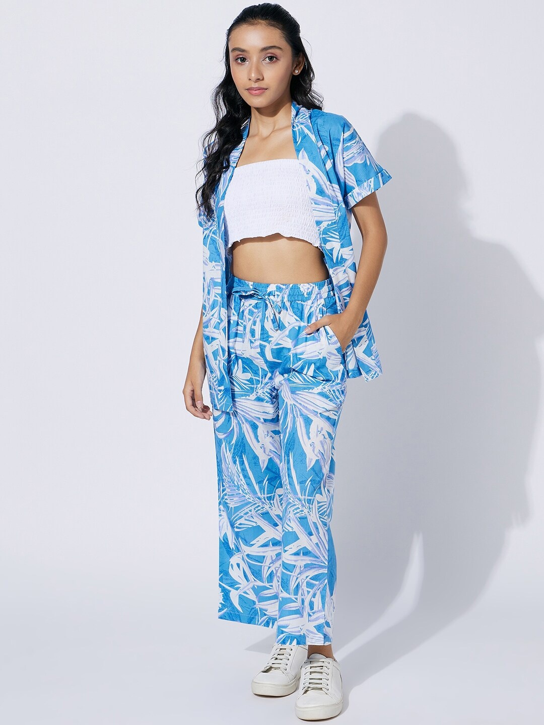 

luyk Girls Printed Top With Trousers & Shrug, Blue