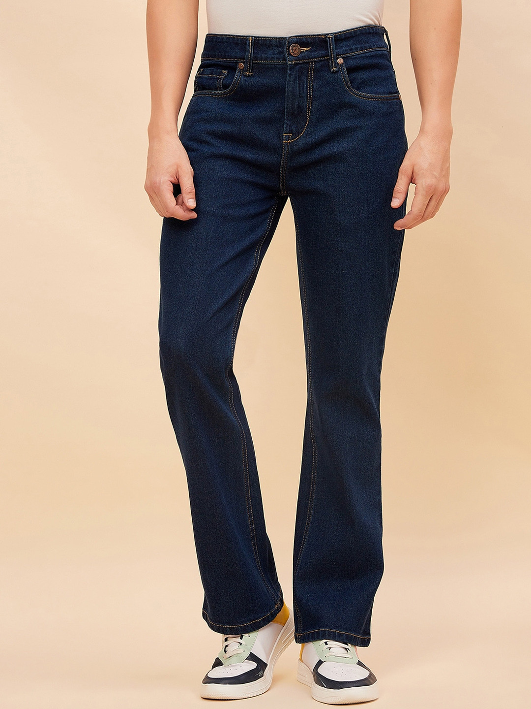 

High Star Men Bootcut Mid-Rise Stretchable Jeans, Blue