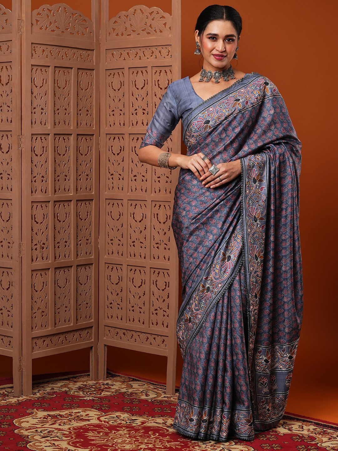 

Anouk Grey & Red Ethnic Motifs Printed Embroidered Bagh Saree