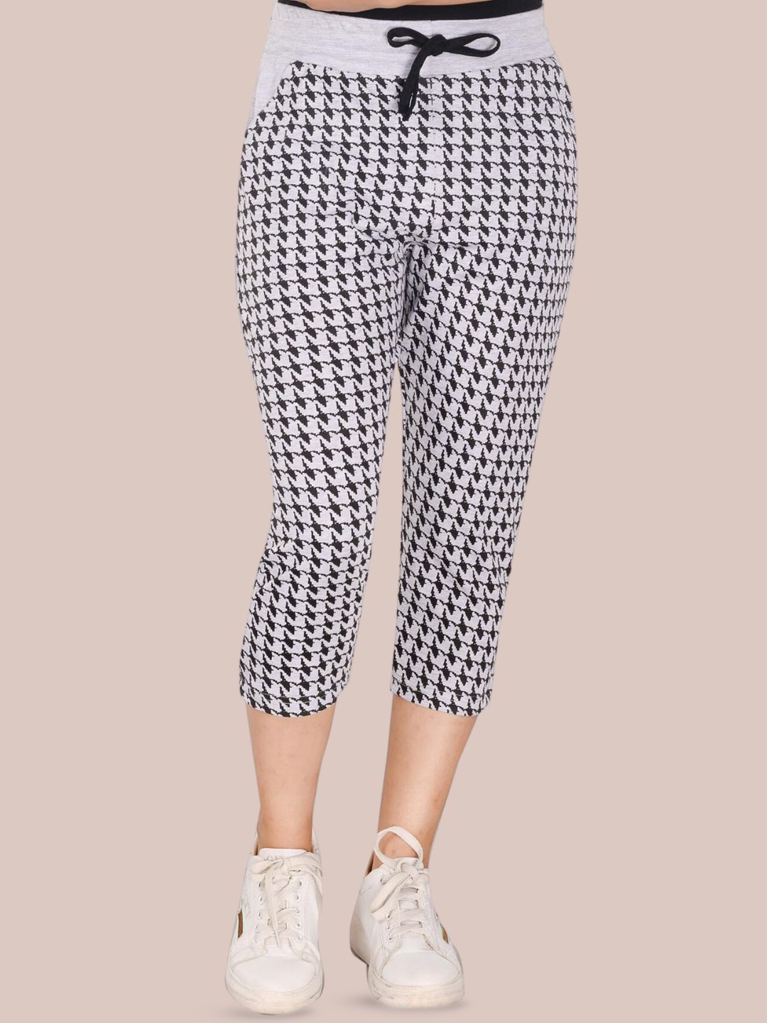 

StyleAOne Women Printed Mid-Rise Capris, Grey