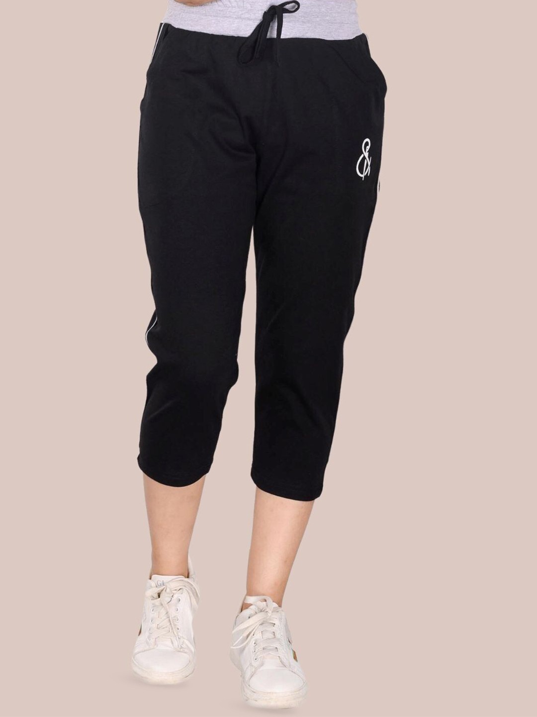 

StyleAOne Women Pure Cotton Mid-Rise Capris, Black