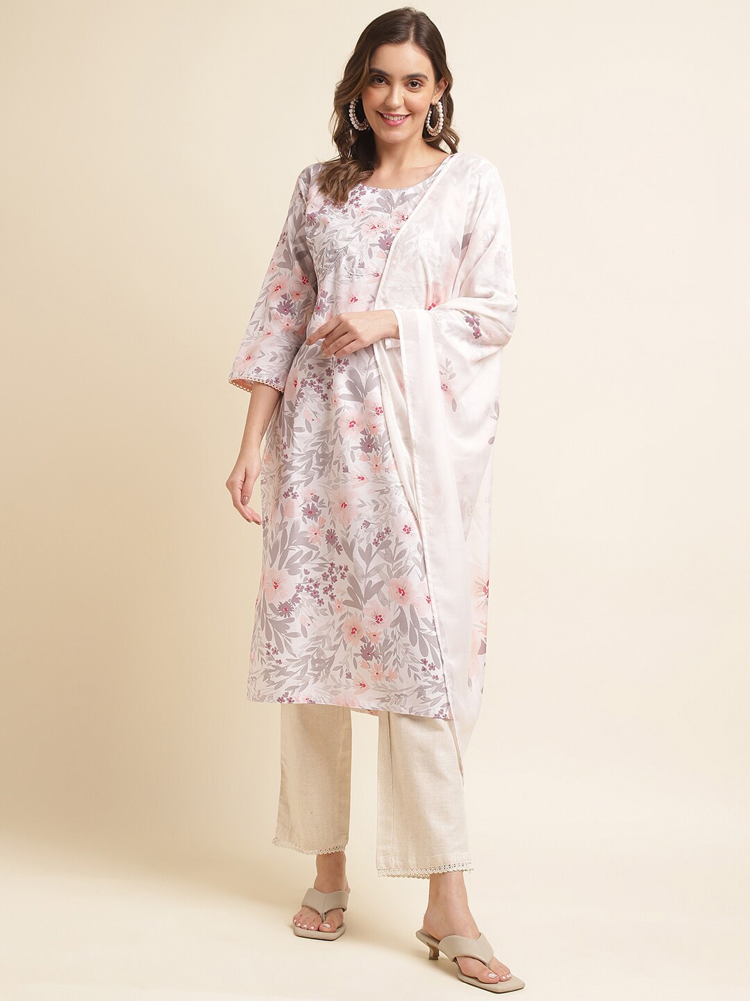 

Ishin Women Off White & Grey Floral Printed Linen Kurta With Trousers & Dupatta
